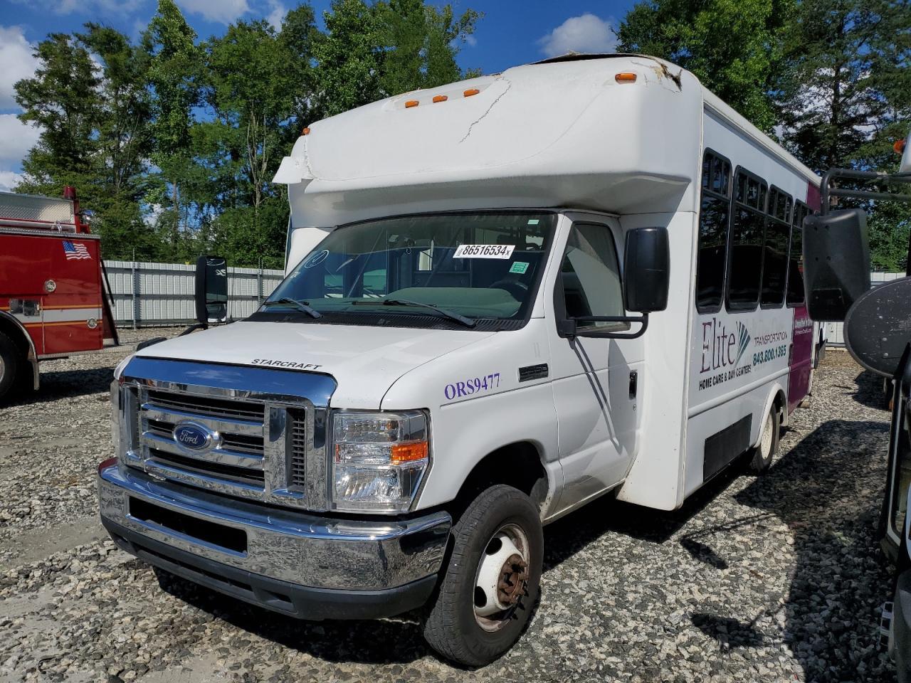 2017 Ford Econoline E350 Super Duty Cutaway Van - Фото 2