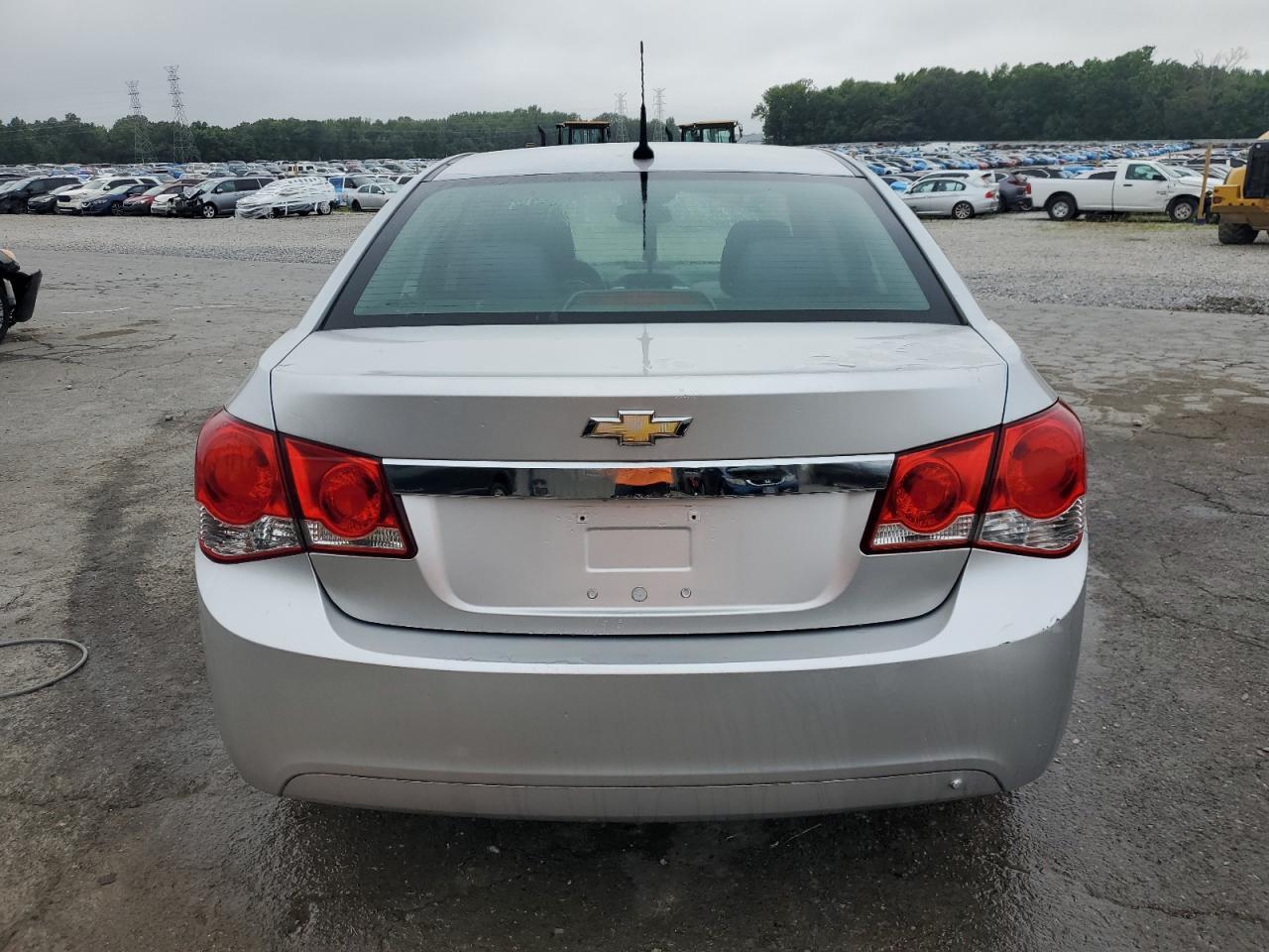 2014 Chevrolet Cruze Ls - Фото 6