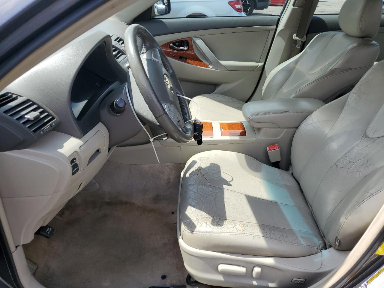 2011 Toyota Camry Base - Фото 7