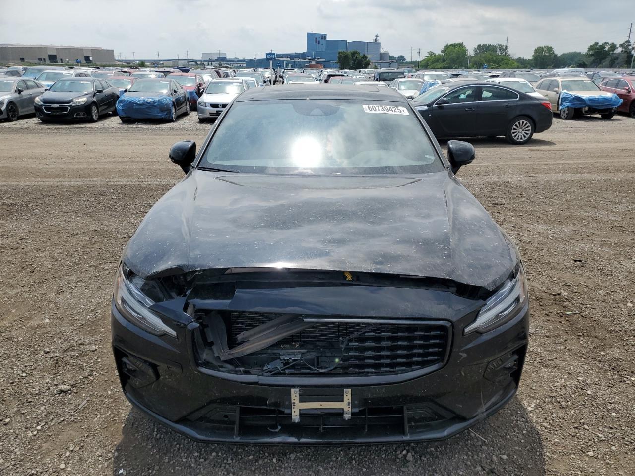 2022 Volvo S60 B5 Momentum - Фото 5