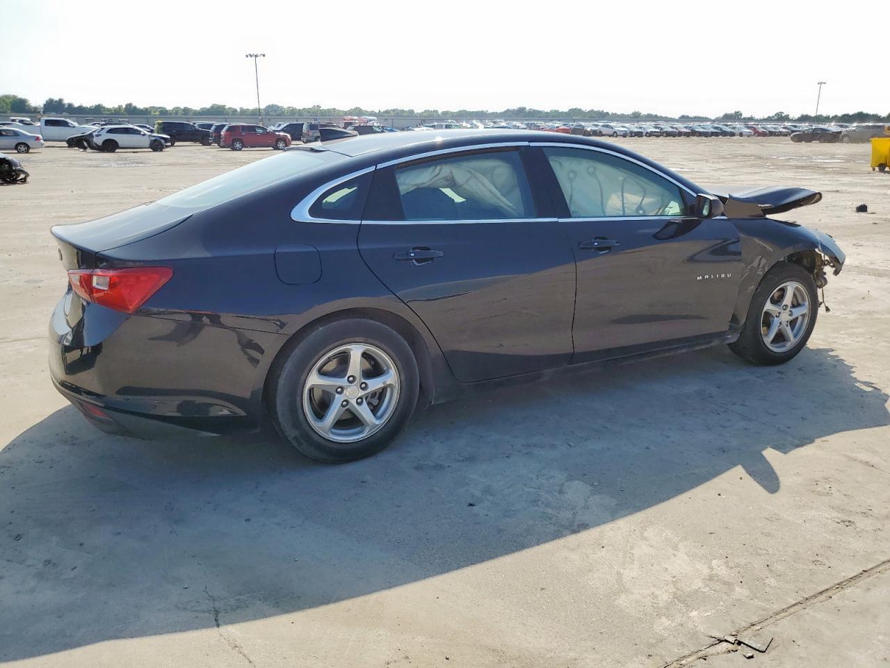 2018 Chevrolet Malibu Ls - Image 3