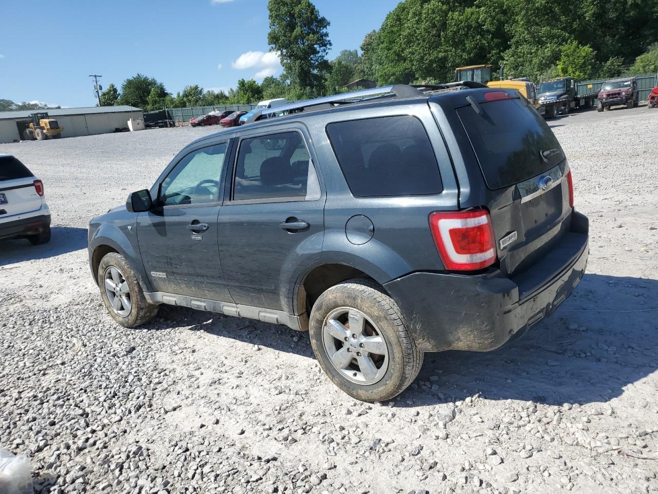 2008 Ford Escape Limited - Image 2