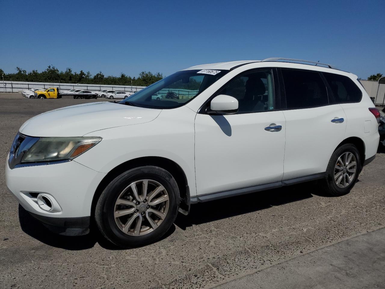 2016 Nissan Pathfinder S