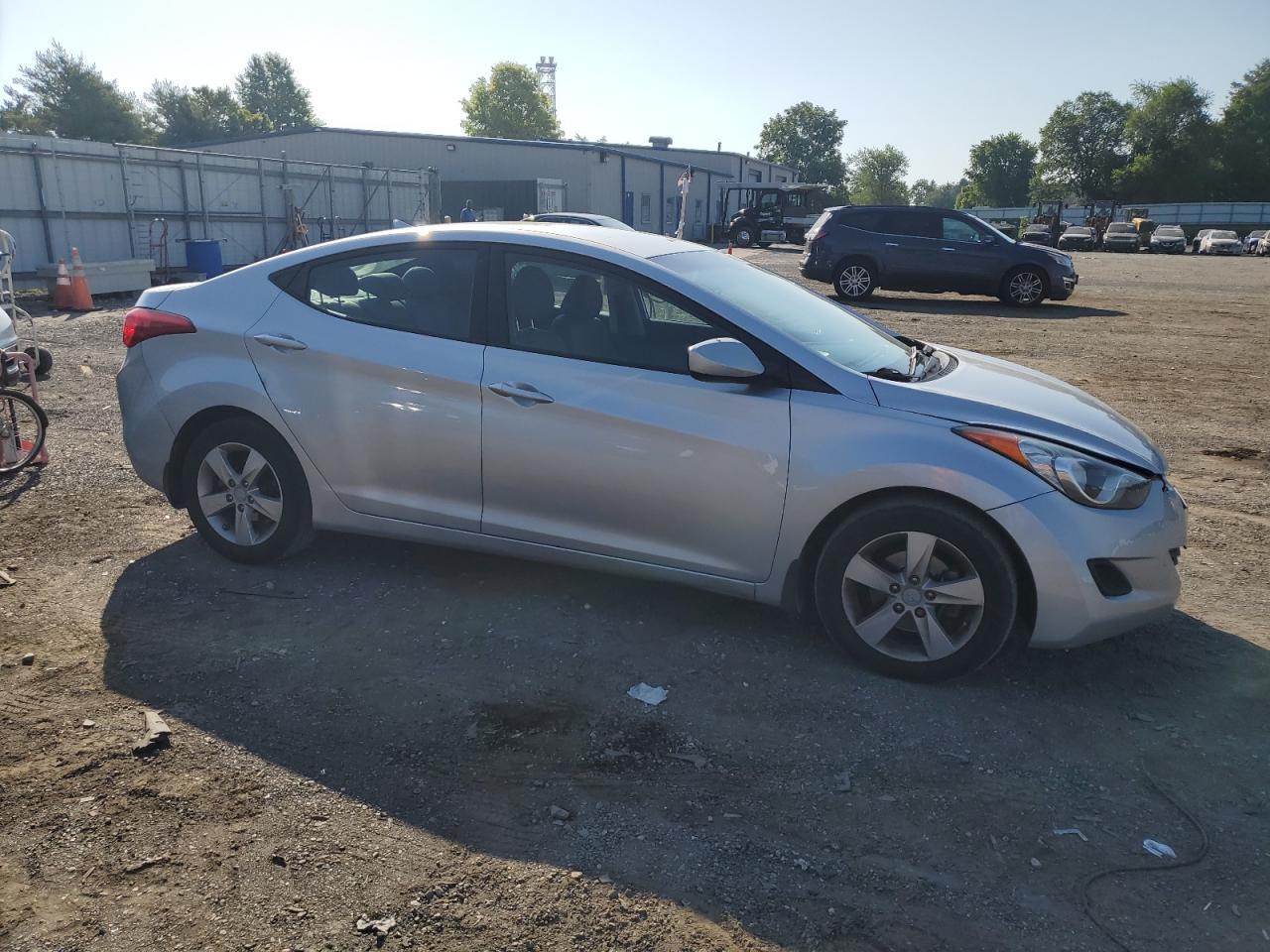 2013 Hyundai Elantra Gls - Фото 4