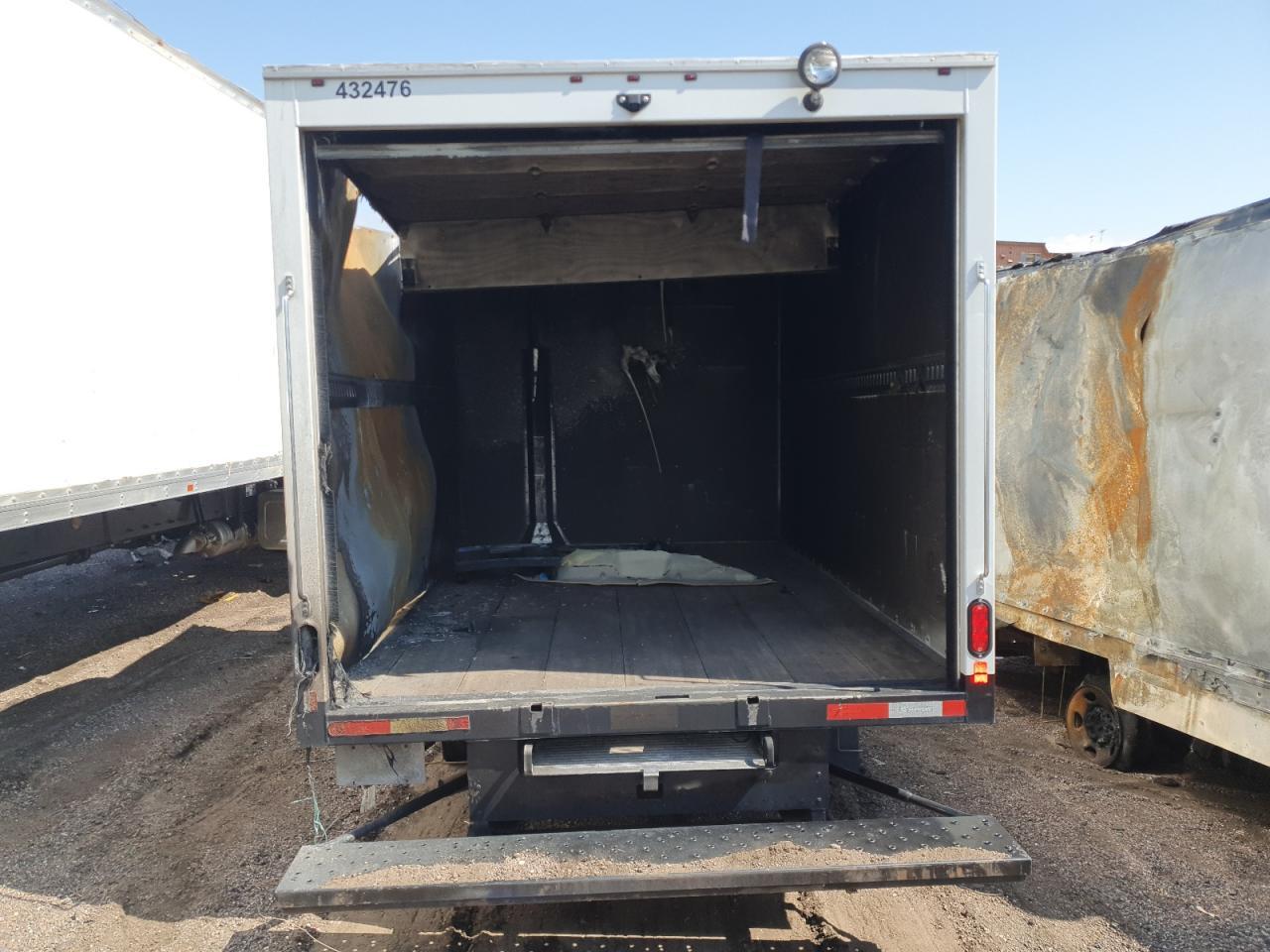 2023 Chevrolet Express G3500 - Фото 6