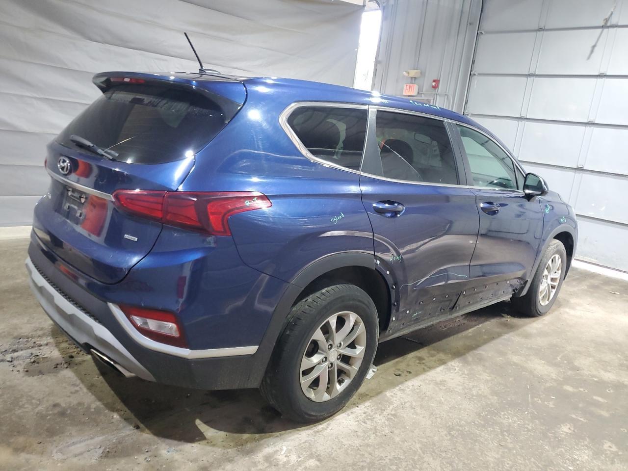 2019 Hyundai Santa Fe Se - Фото 3
