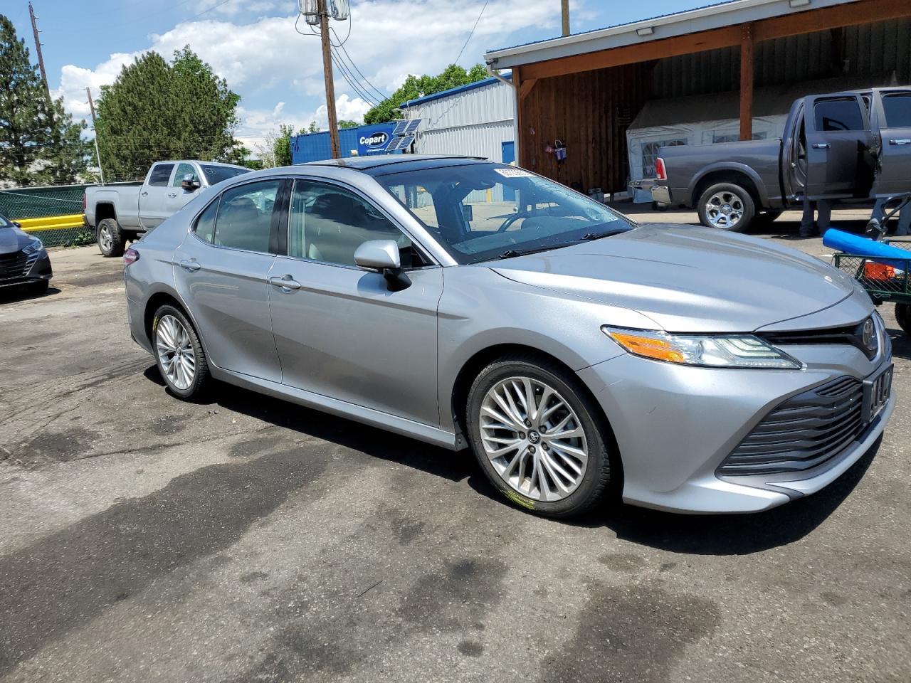 2019 Toyota Camry L - Фото 4