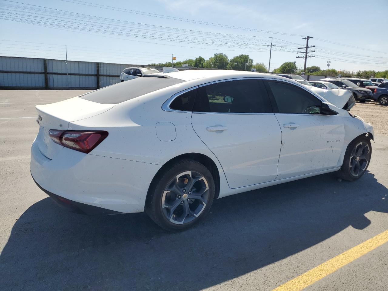 2022 Chevrolet Malibu Lt - Фото 3