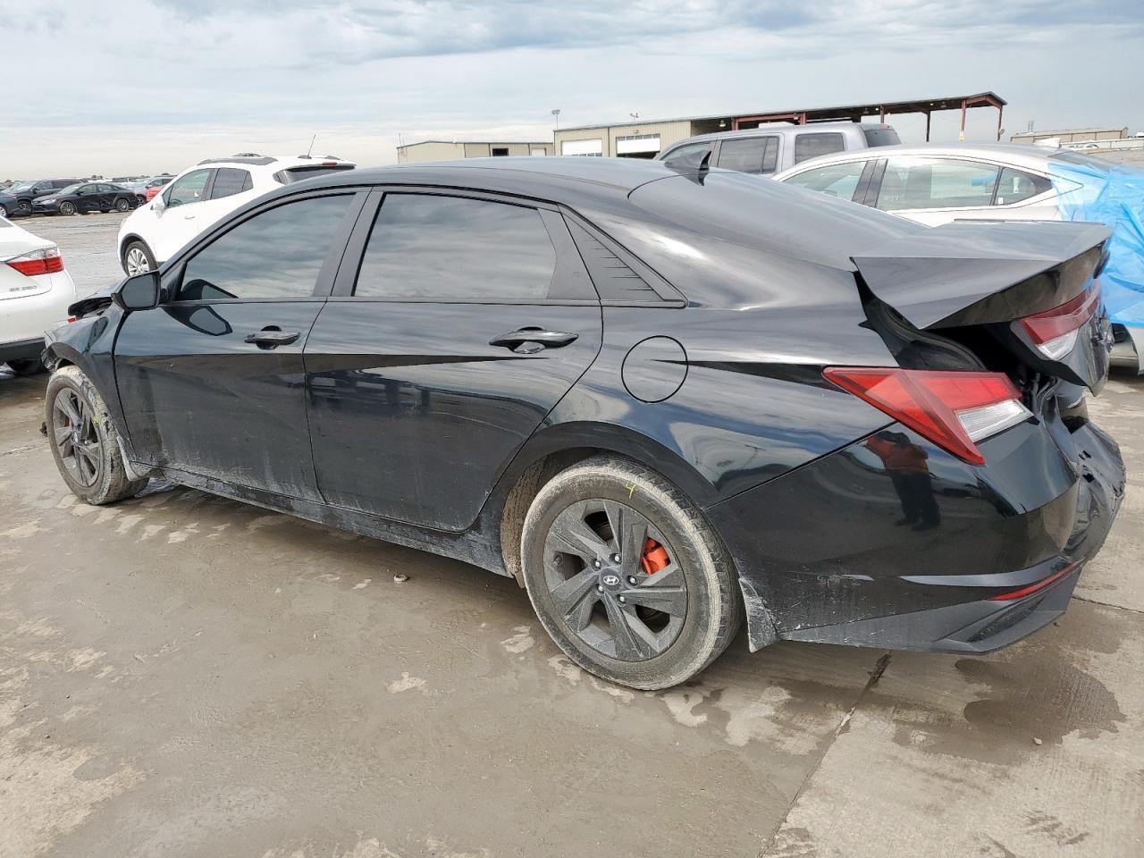 2023 Hyundai Elantra Sel - Фото 2