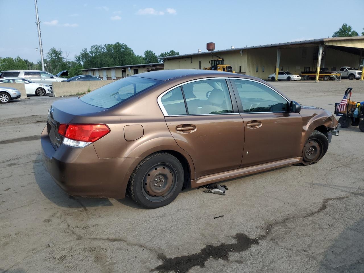 2011 Subaru Legacy 2.5I - Фото 3
