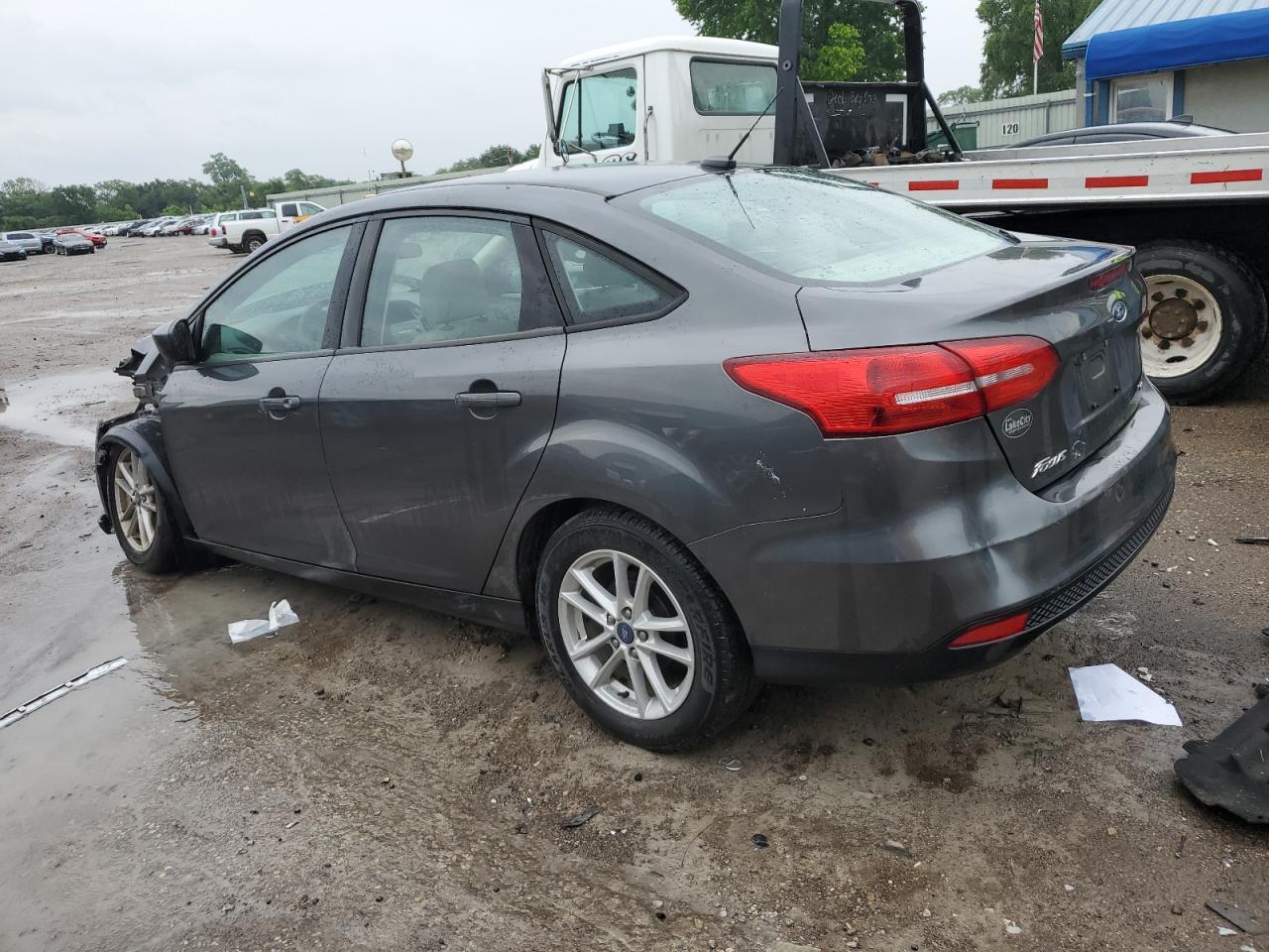 2018 Ford Focus Se - Image 2