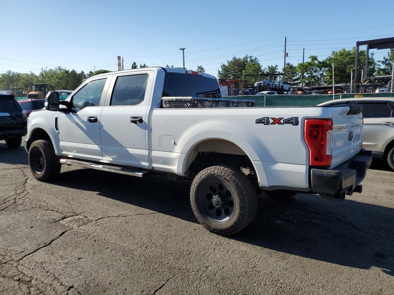 2019 Ford F250 Super Duty - Фото 2