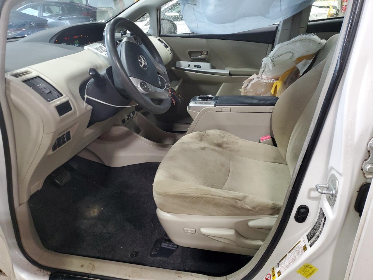 2013 Toyota Prius V - Фото 7