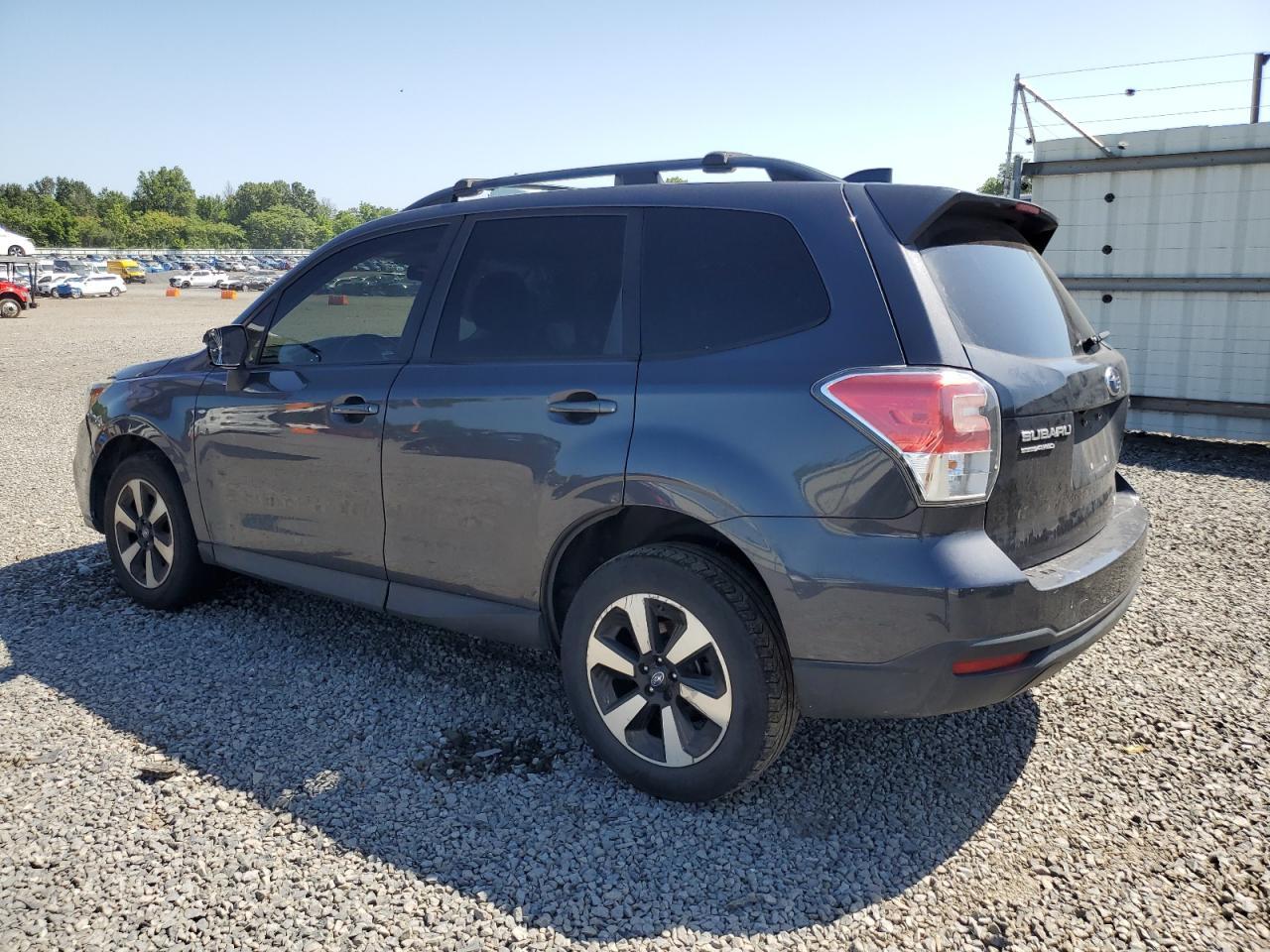 2017 Subaru Forester 2.5I Premium - Фото 2