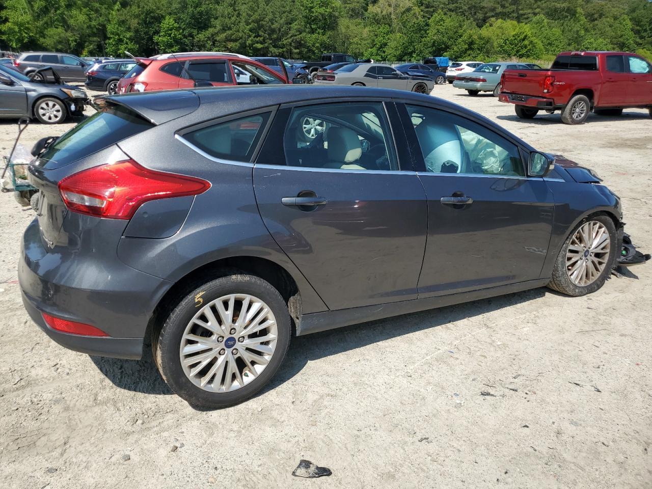 2016 Ford Focus Titanium - Image 3