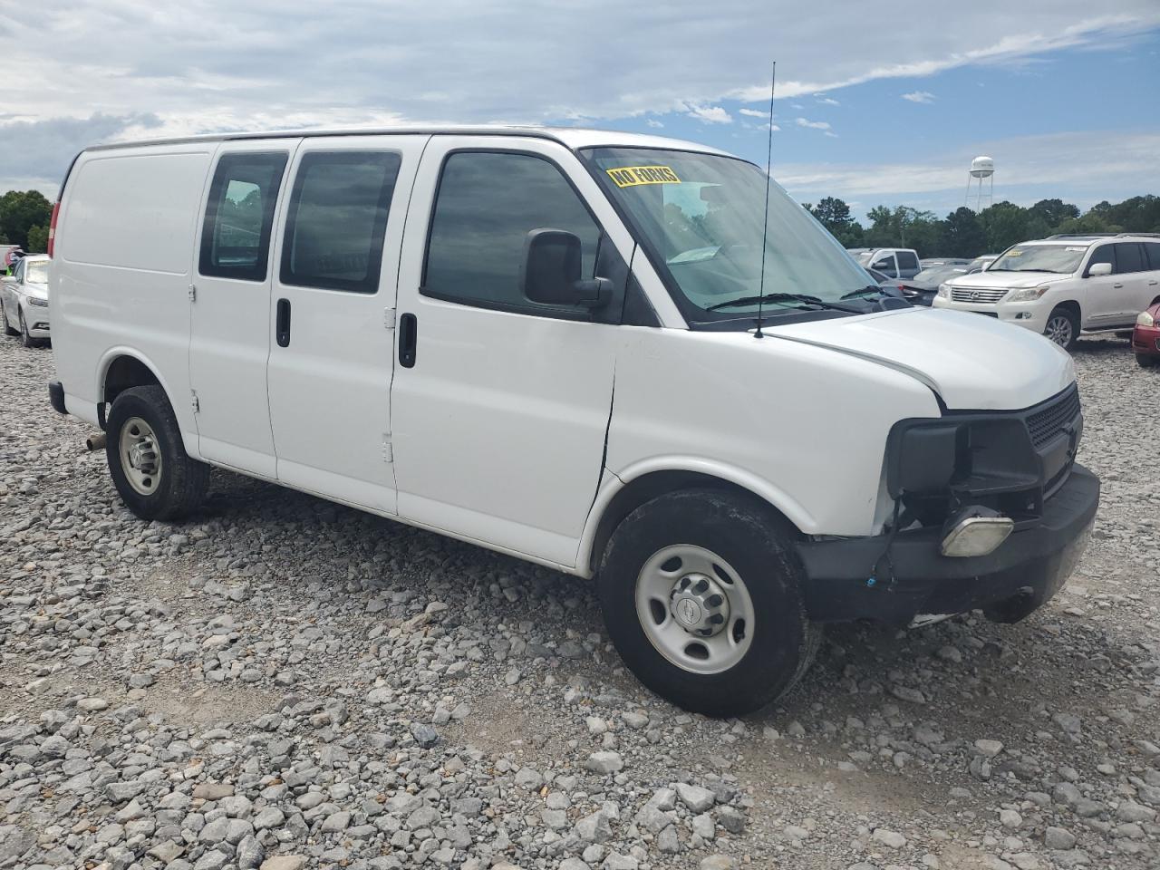 2017 Chevrolet Express G2500 - Фото 4