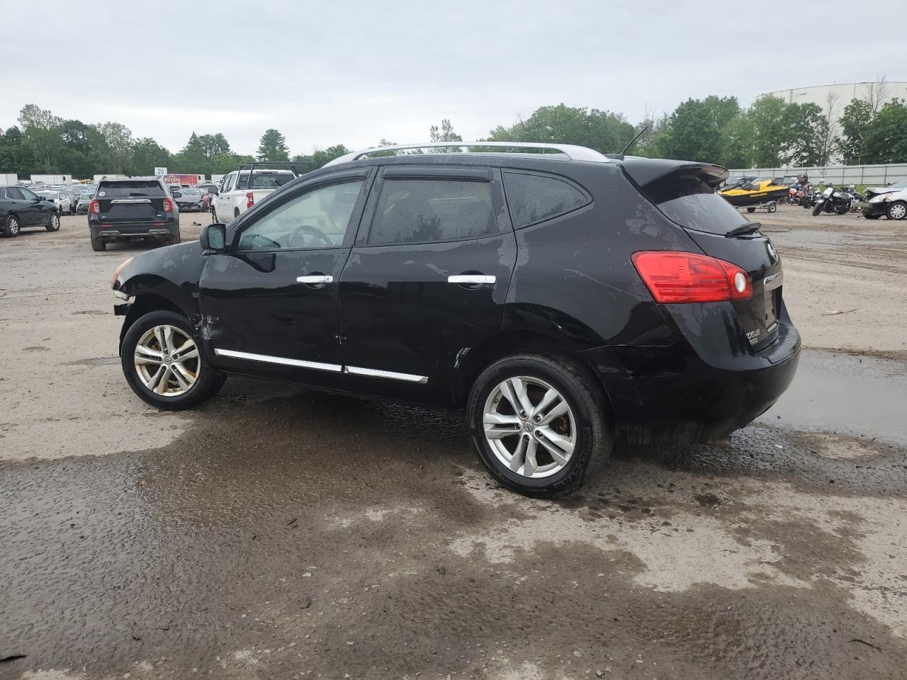 2015 Nissan Rogue Select S - Image 2