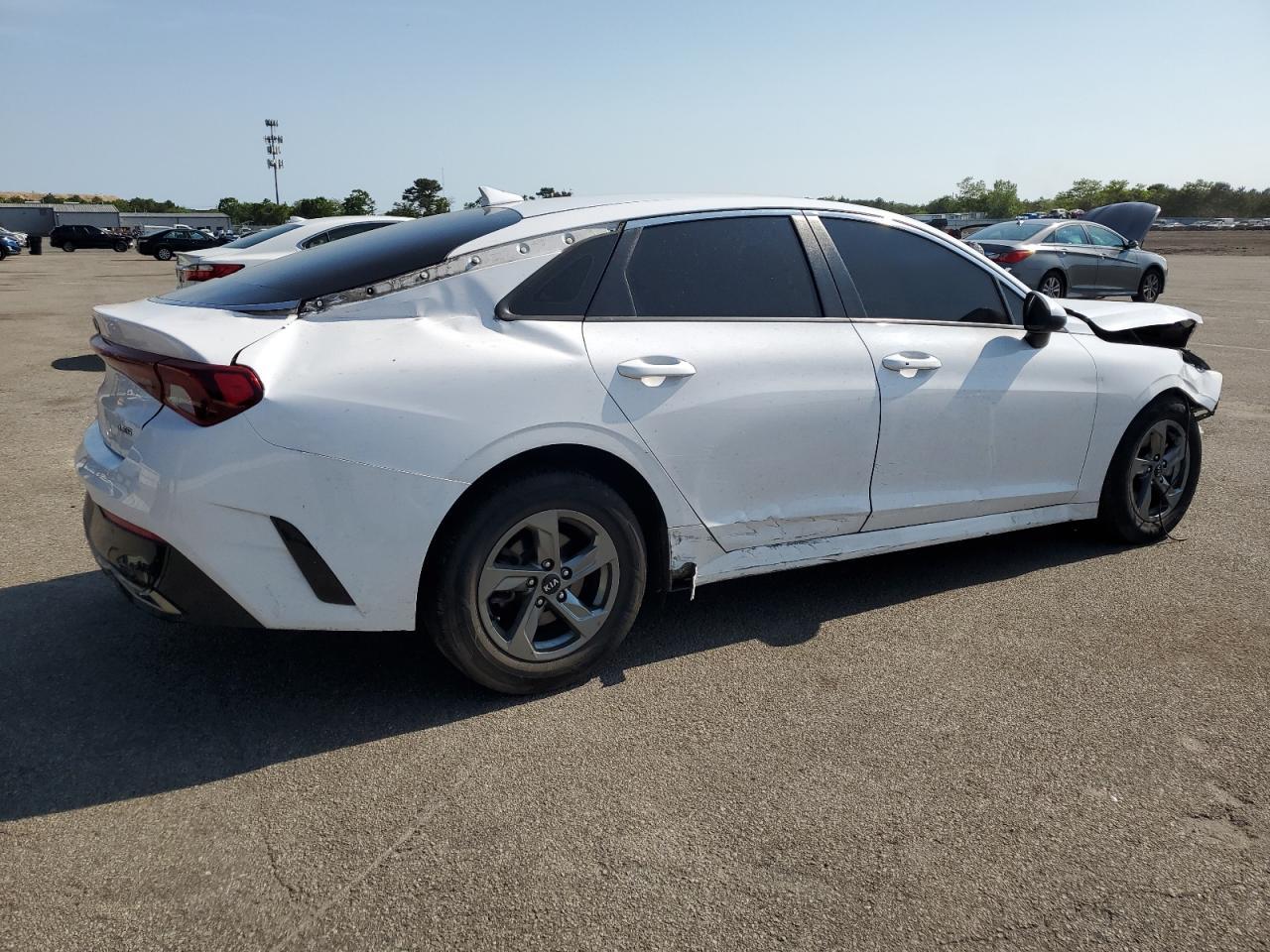 2021 Kia K5 Lxs - Image 3
