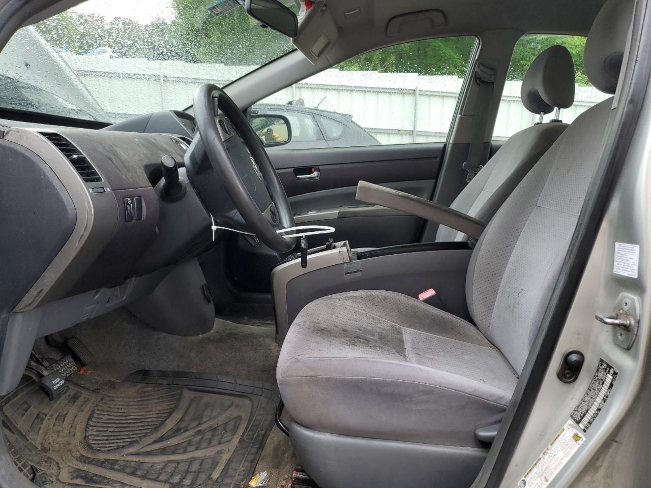 2004 Toyota Prius - Image 7