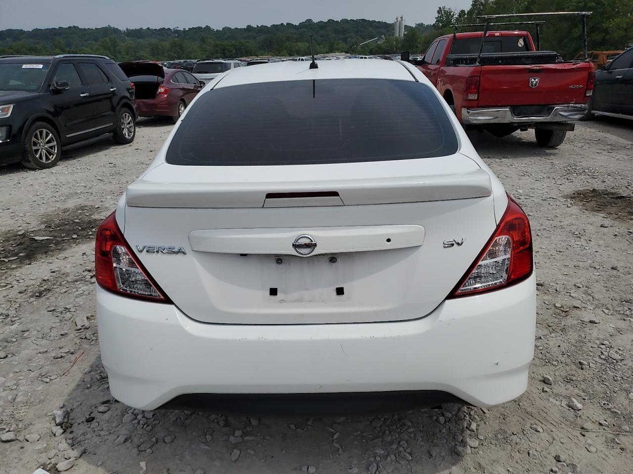 2018 Nissan Versa S - Image 6
