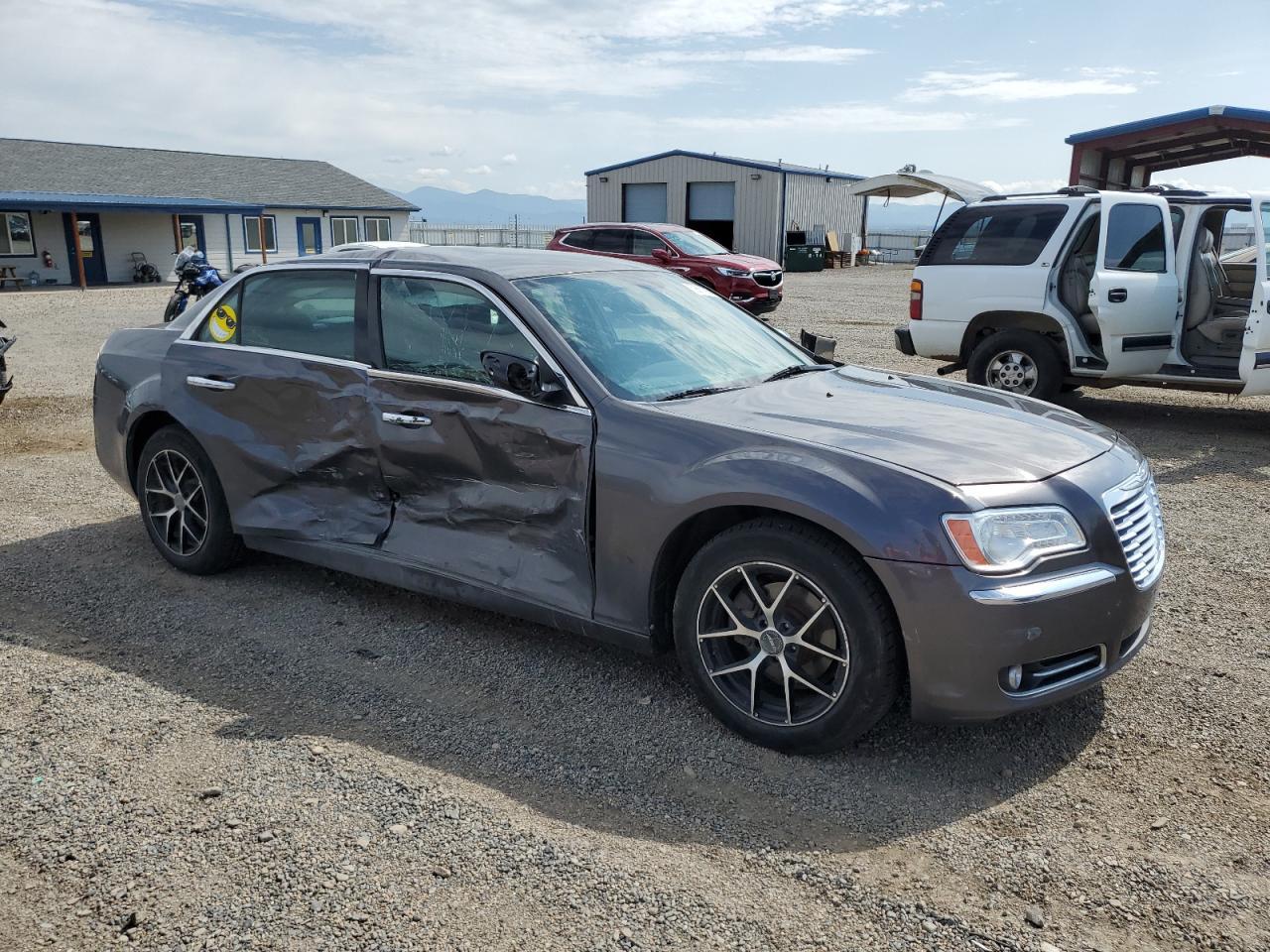 2014 Chrysler 300C - Image 4