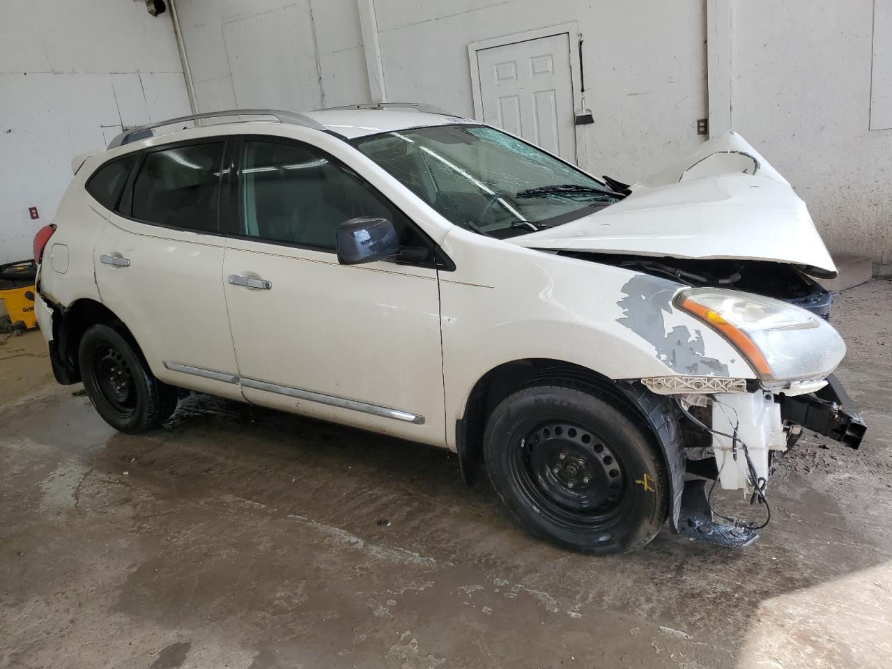 2014 Nissan Rogue Select S - Фото 4