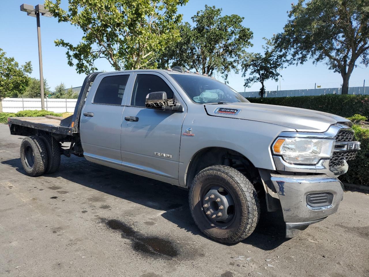 2019 Ram 3500 Crew Ln 4X4 Drw - Фото 4