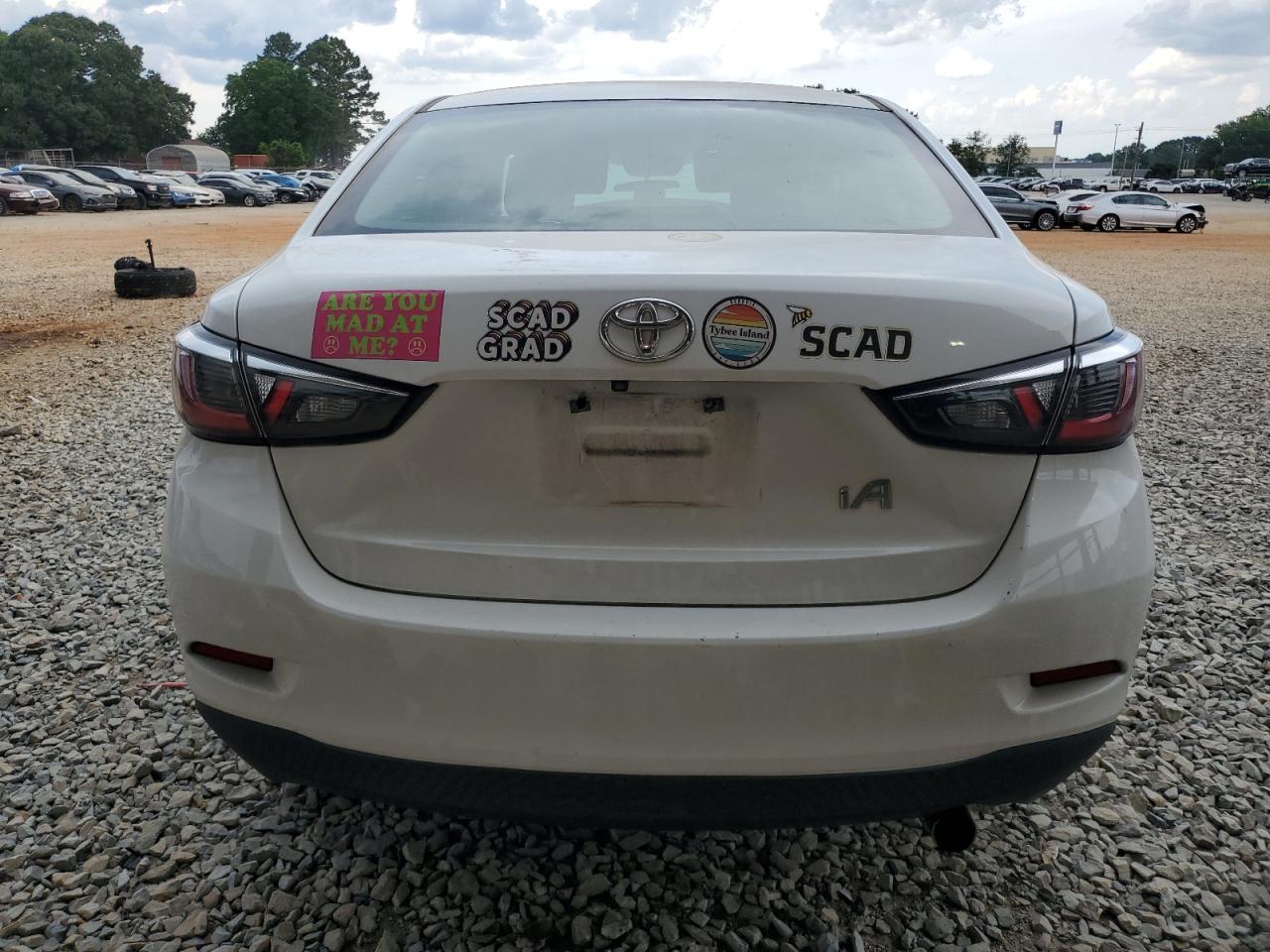 2018 Toyota Yaris Ia - Image 6