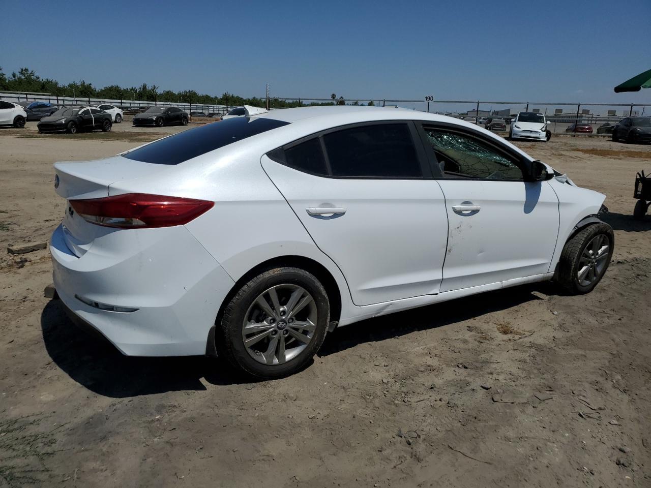 2018 Hyundai Elantra Sel - Image 3