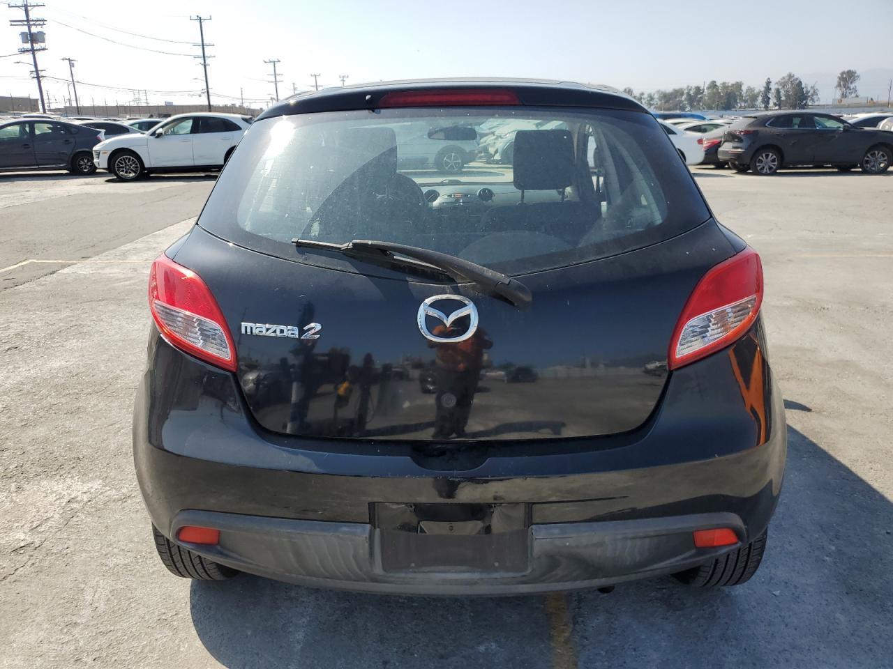 2013 Mazda Mazda2 - Image 6