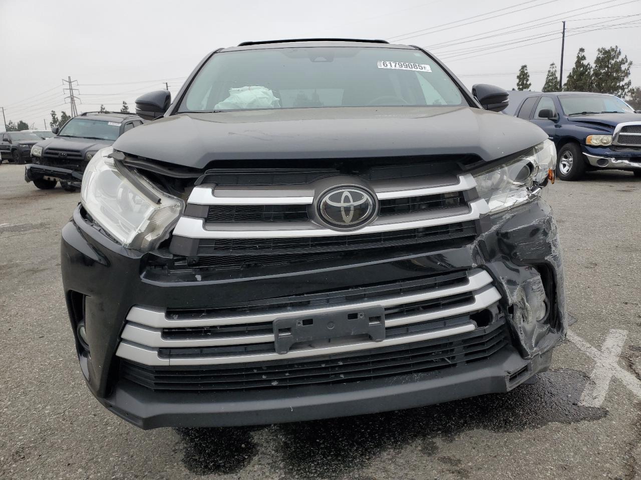 2019 Toyota Highlander Le - Image 5