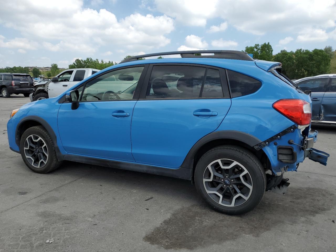 2016 Subaru Crosstrek Limited - Image 2