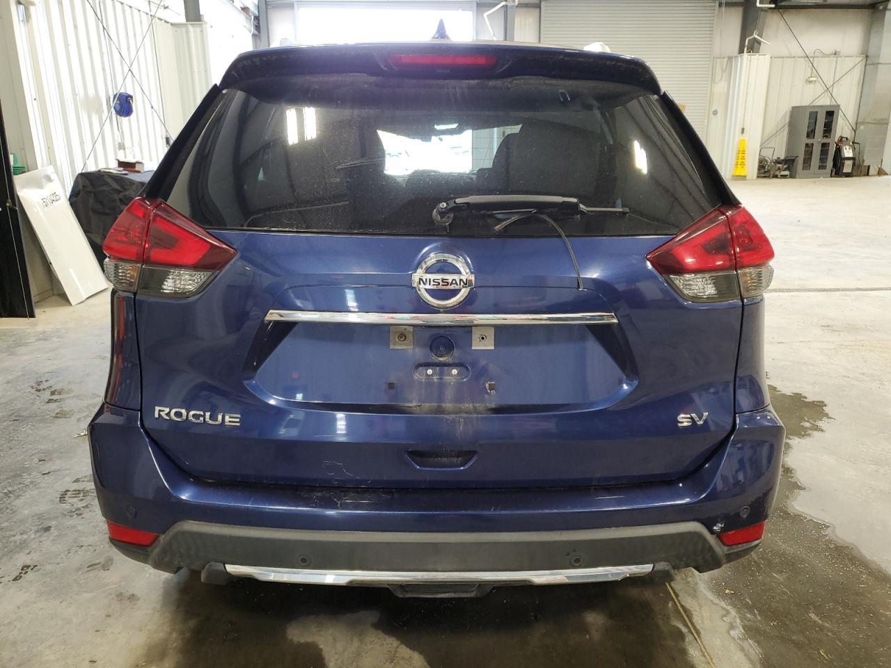 2020 Nissan Rogue S - Фото 6