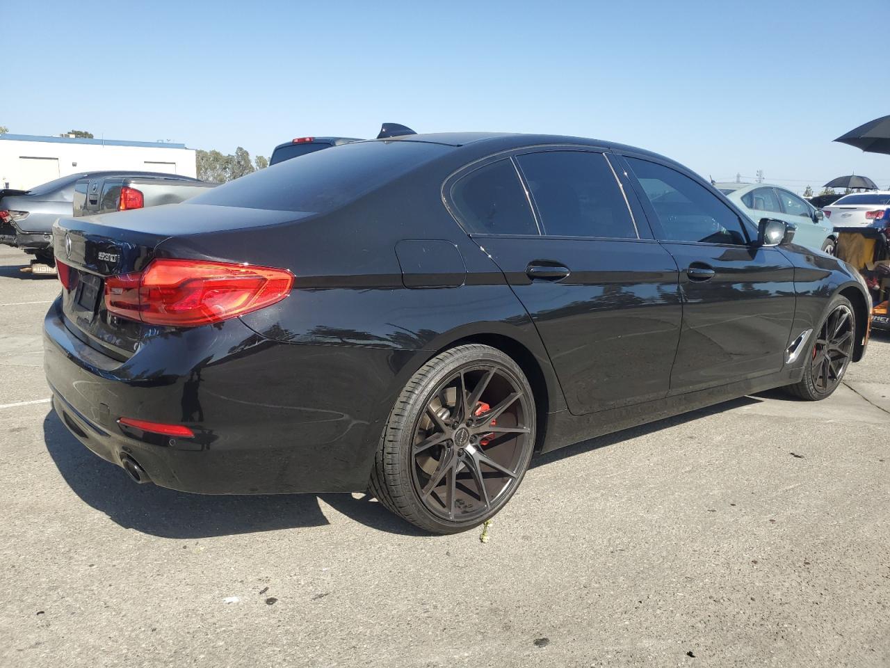 2019 BMW 530 I - Фото 3
