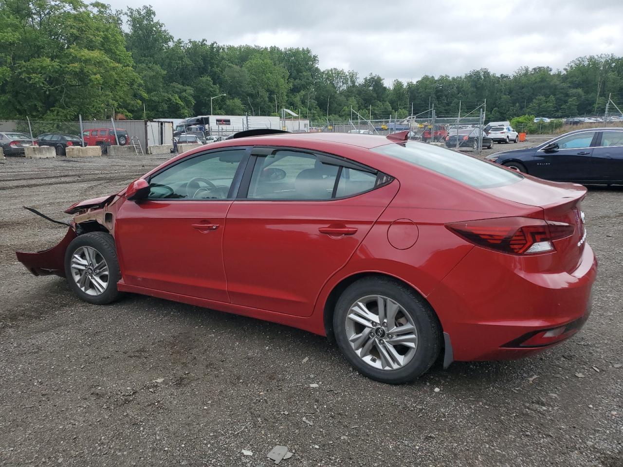 2019 Hyundai Elantra Sel - Image 2