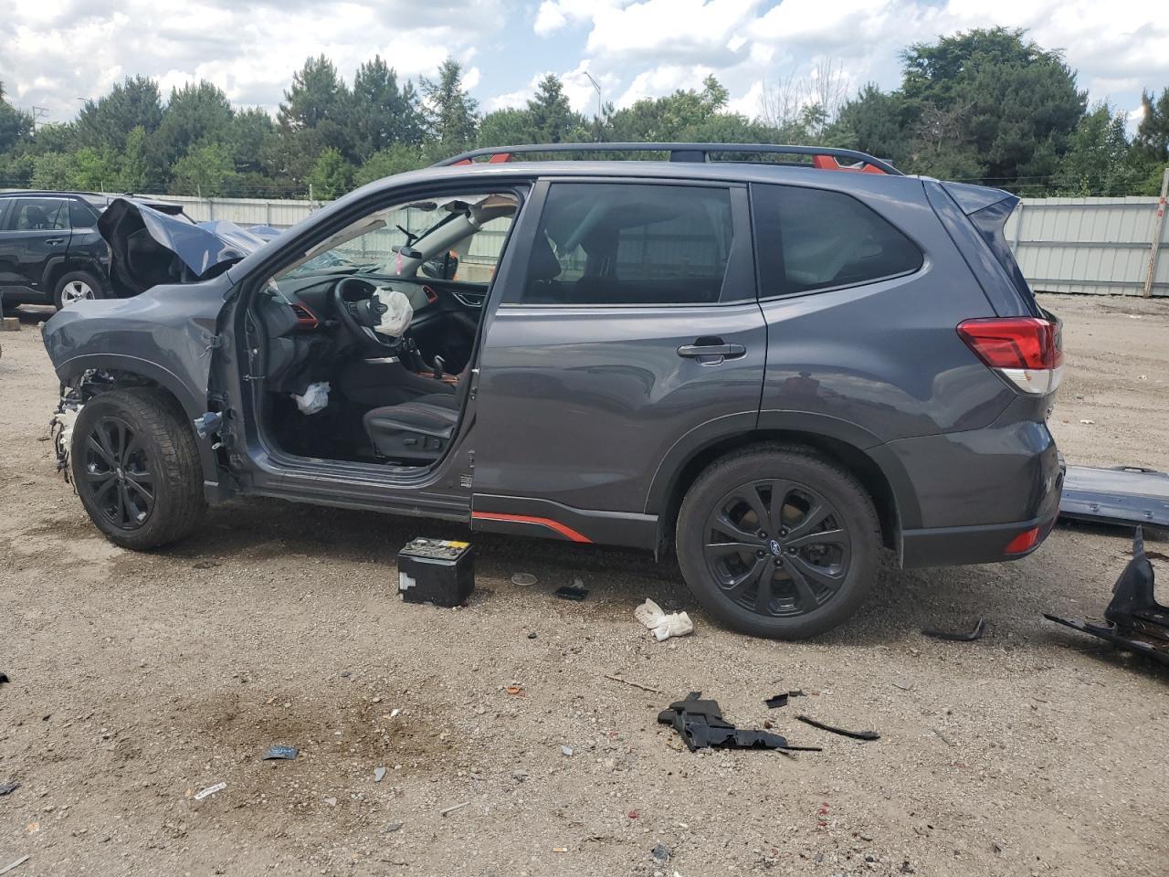 2021 Subaru Forester Sport - Фото 2