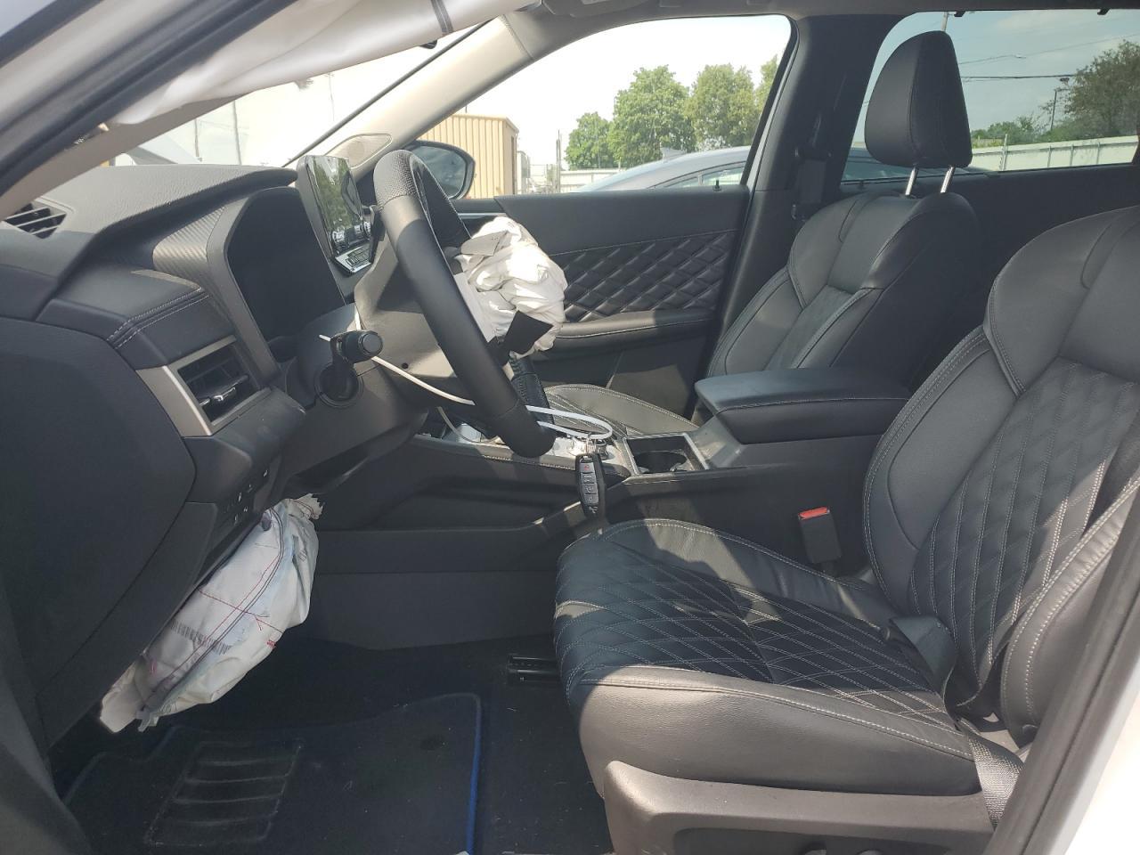 2023 Mitsubishi Outlander Sel - Фото 7