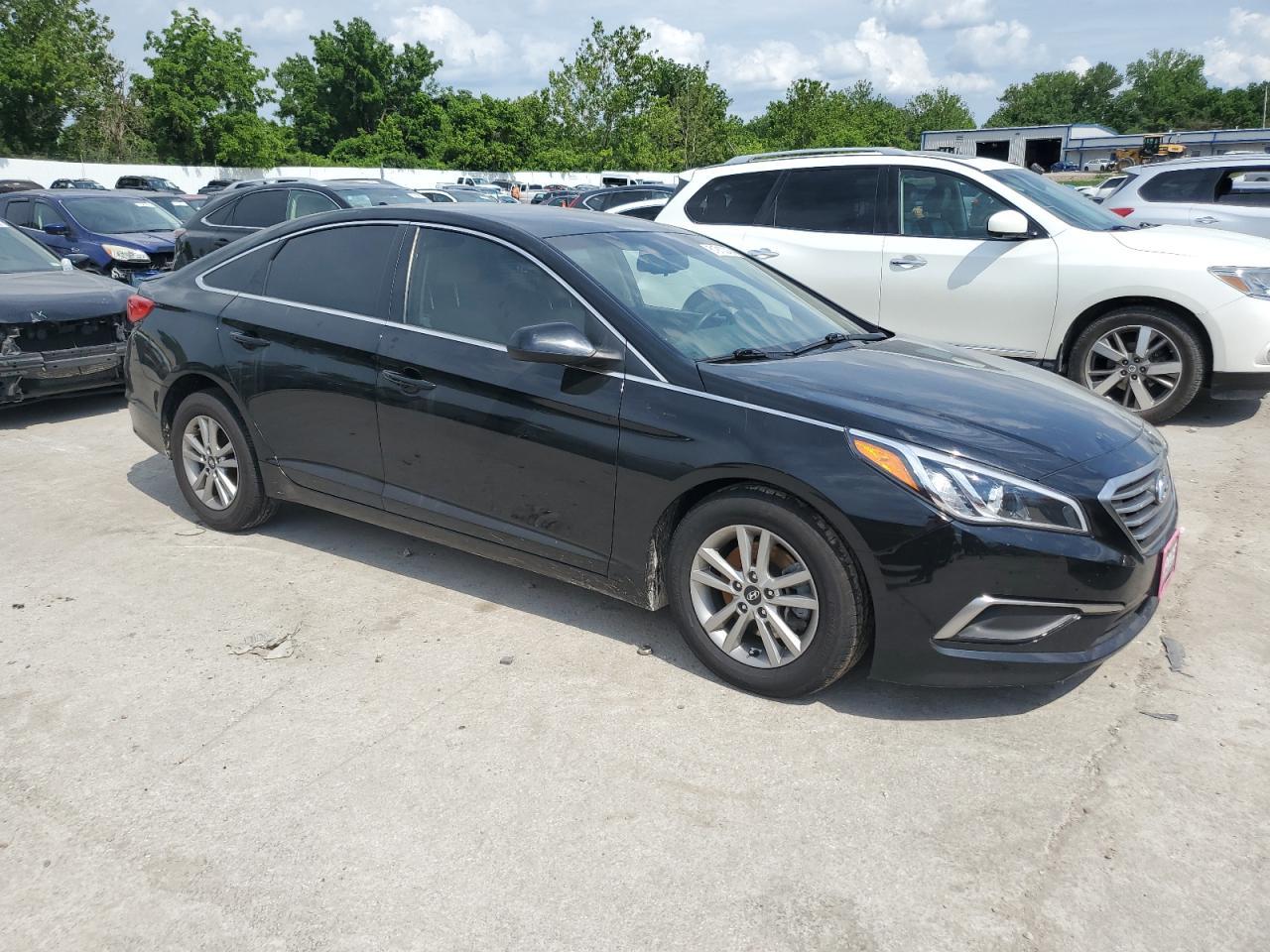 2017 Hyundai Sonata Se - Фото 4