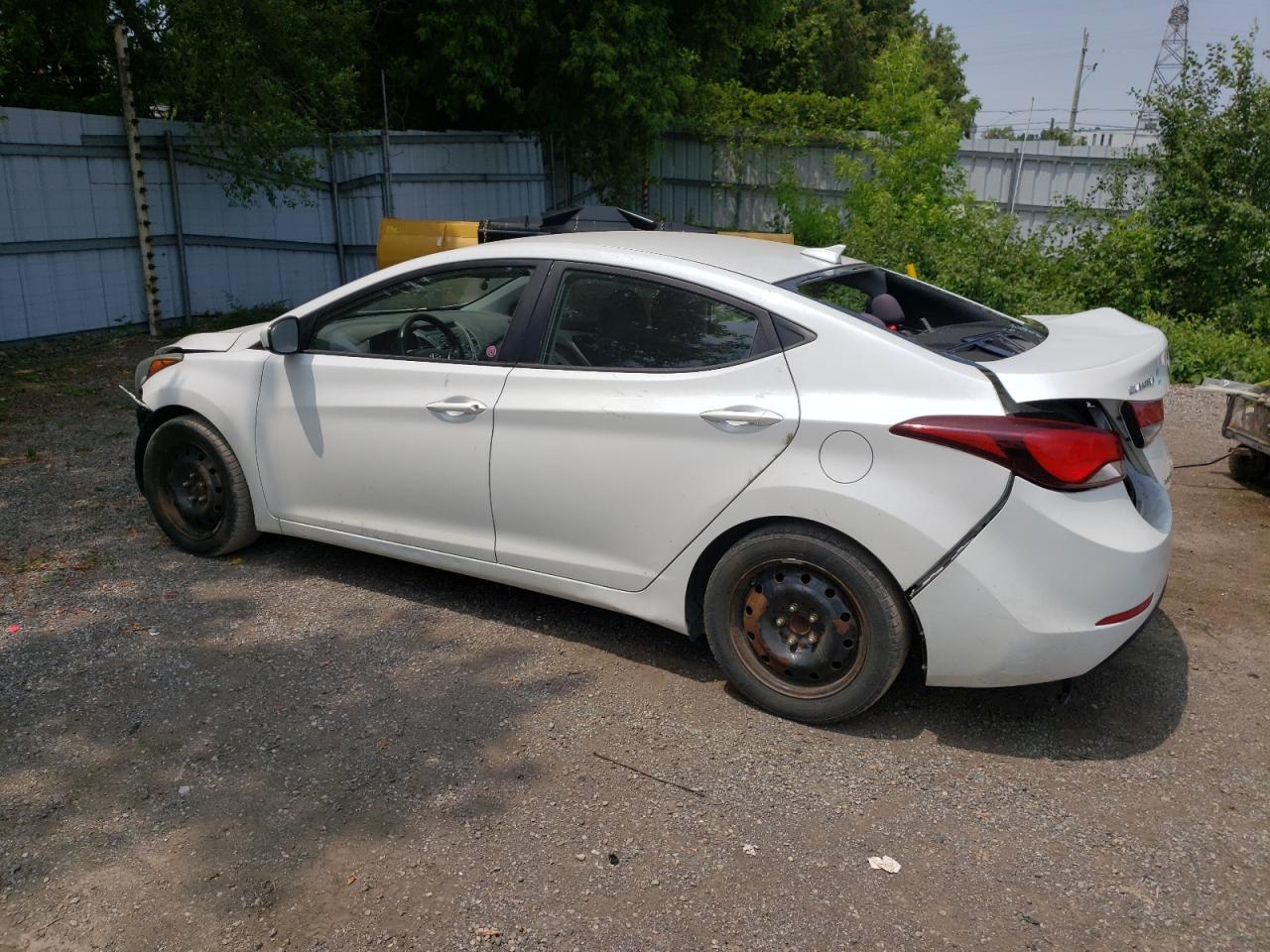 2016 Hyundai Elantra Se - Image 2