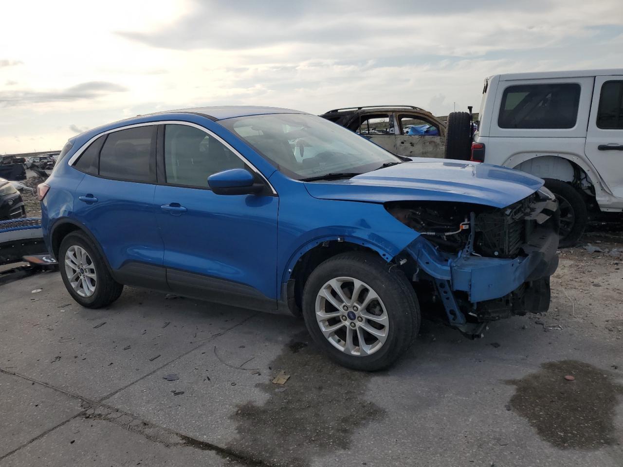 2020 Ford Escape Se - Image 4