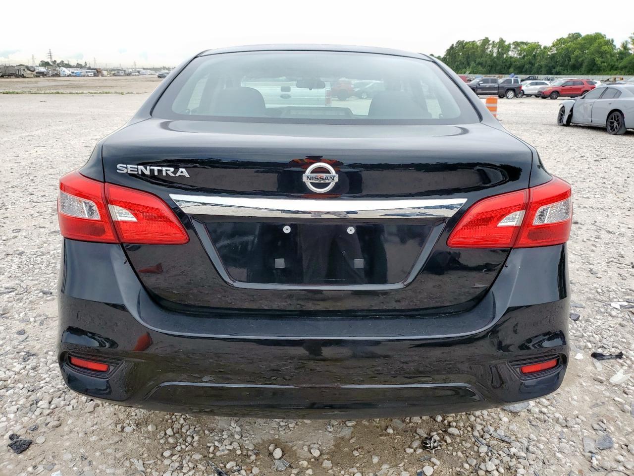 2019 Nissan Sentra S - Image 6