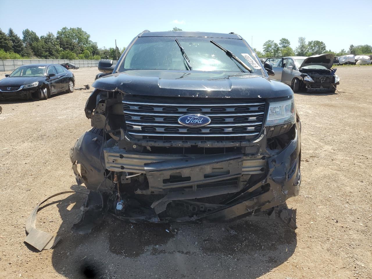 2016 Ford Explorer - Image 5