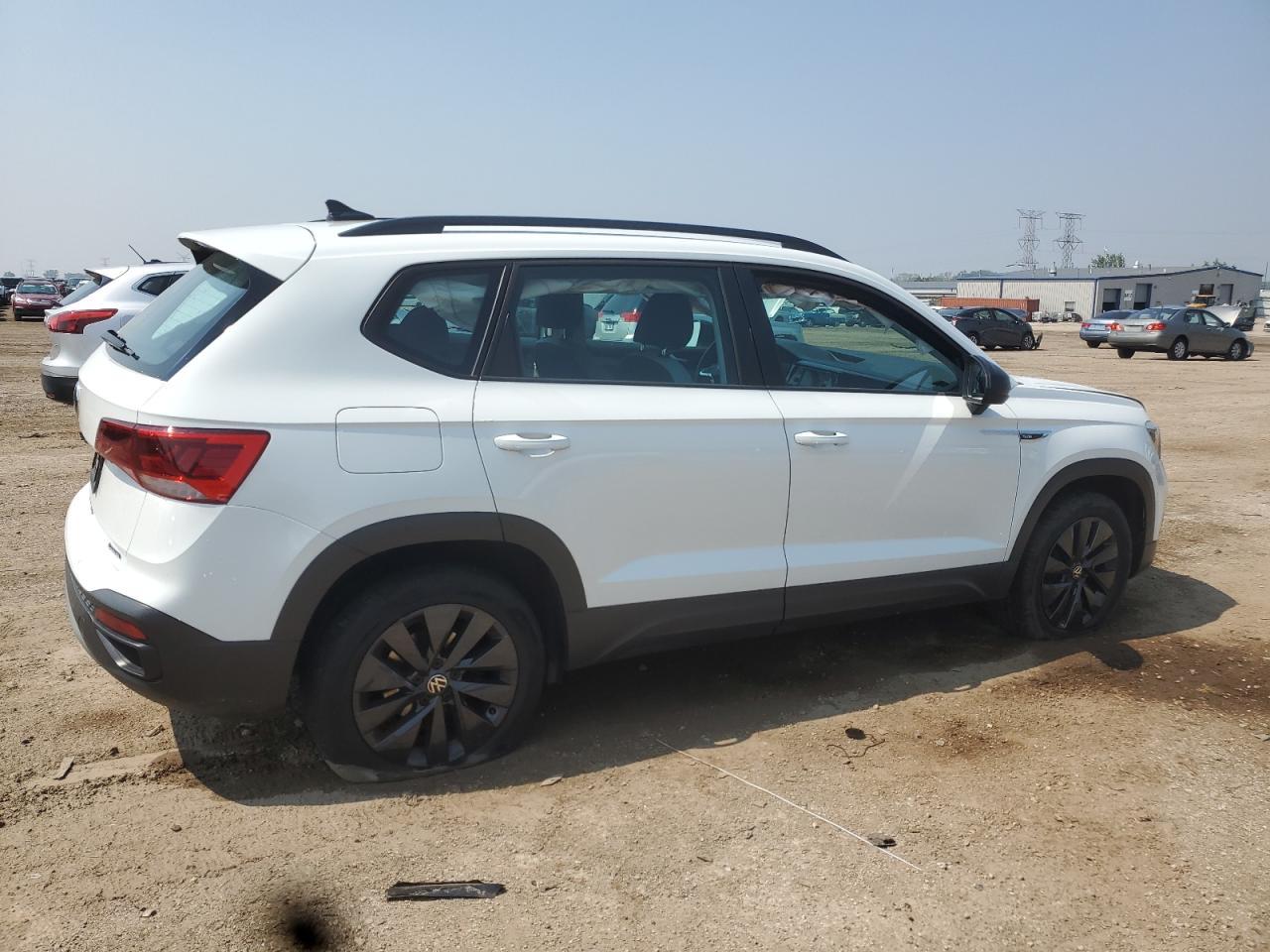 2022 Volkswagen Taos S - Фото 3
