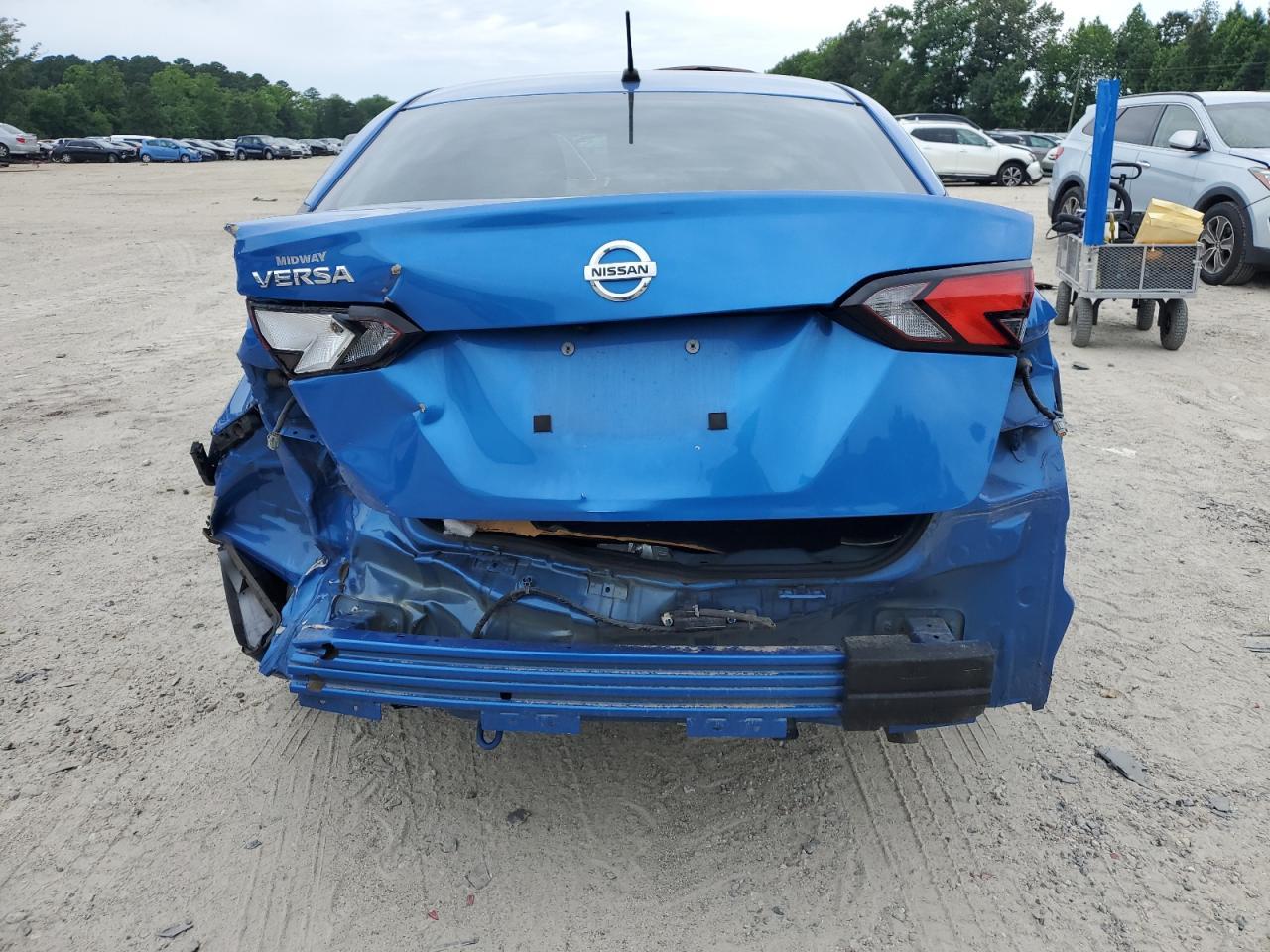 2020 Nissan Versa S - Image 6