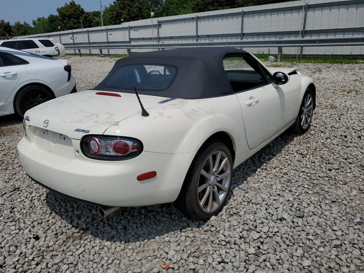 2007 Mazda Mx-5 Miata - Image 3