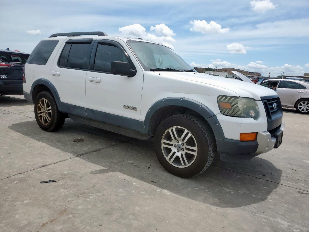 2007 Ford Explorer Xlt - Image 4
