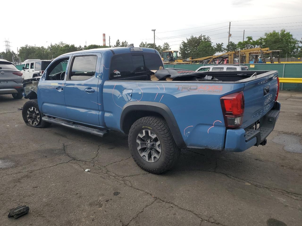 2019 Toyota Tacoma Double Cab - Image 2