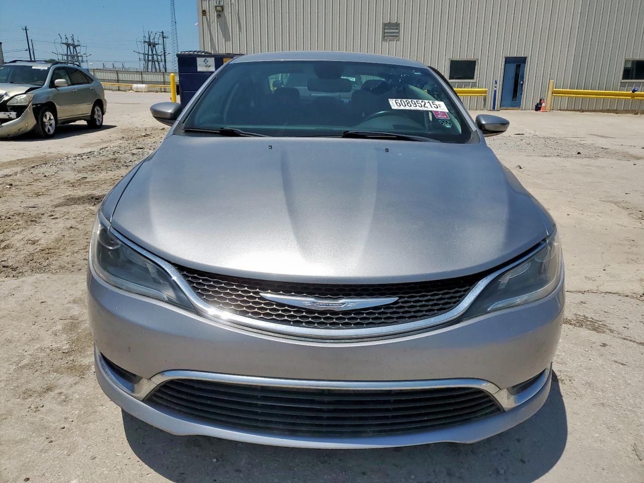 2015 Chrysler 200 Limited - Фото 5