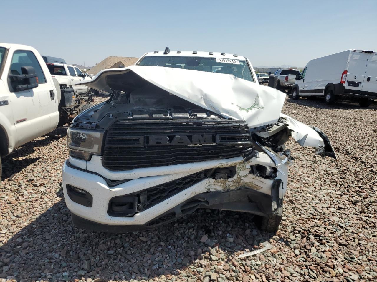 2022 Ram 3500 Laramie - Фото 5