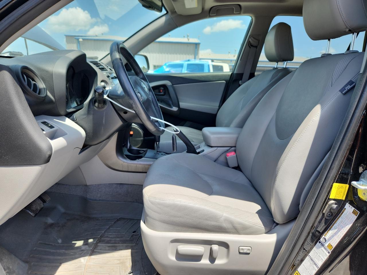 2011 Toyota Rav4 Limited - Image 7